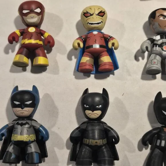 Mezco Mini Mez-Itz DC Comics Figure Lot - 15 Figures Inc. Rare Variants & Batman - Picture 7 of 16